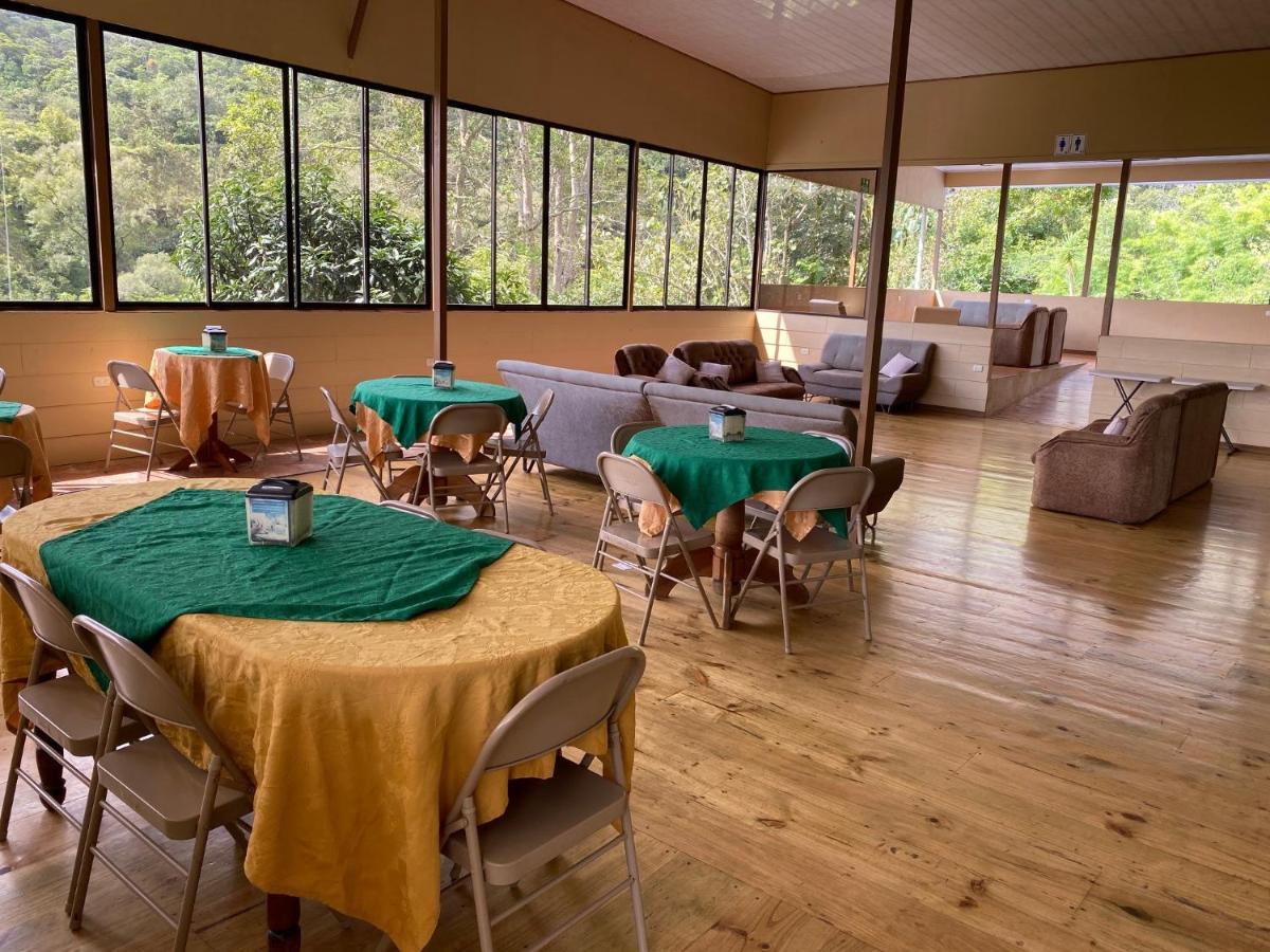 Hotel Uran Rivas Kültér fotó