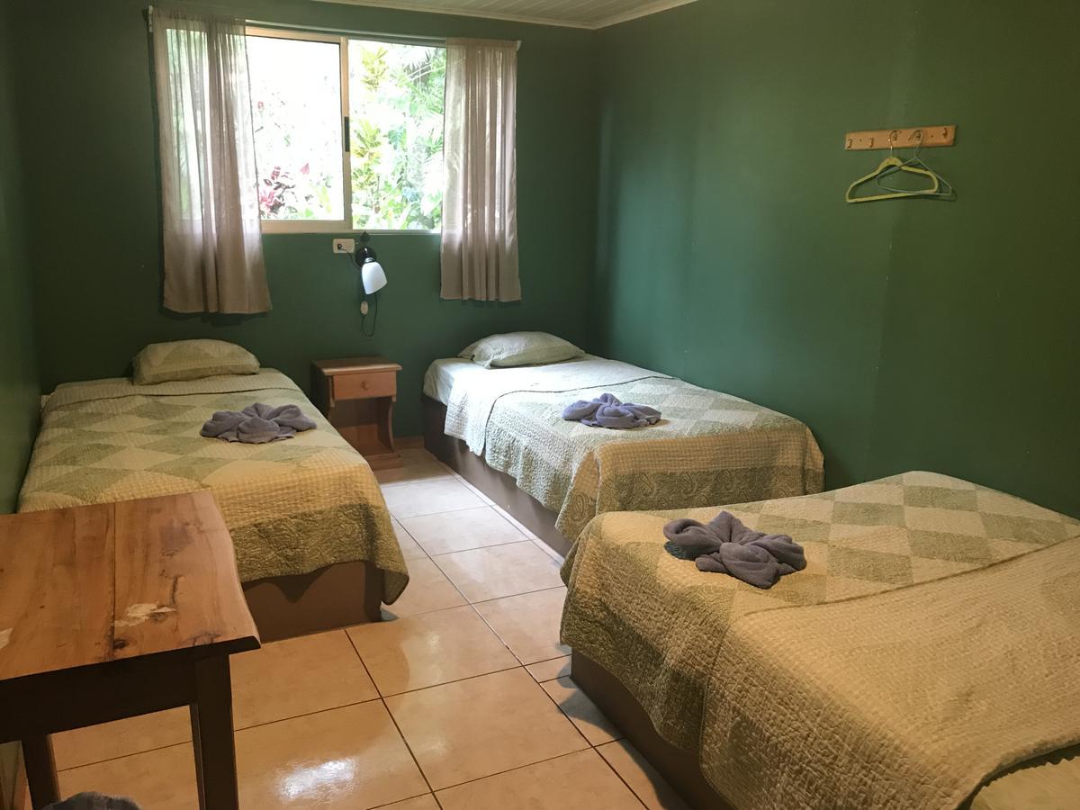 Hotel Uran Rivas Kültér fotó