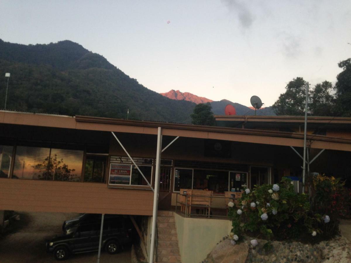 Hotel Uran Rivas Kültér fotó