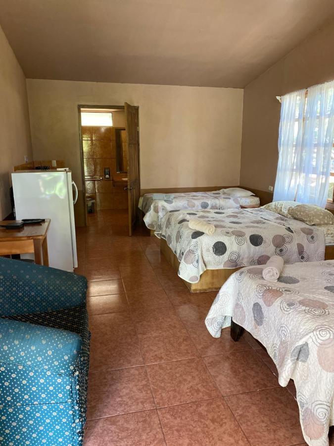 Hotel Uran Rivas Kültér fotó